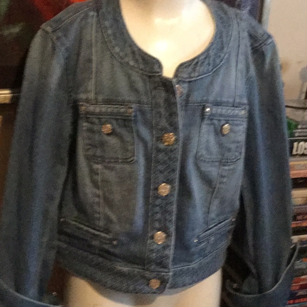 Black and white short Jean jacket size 4